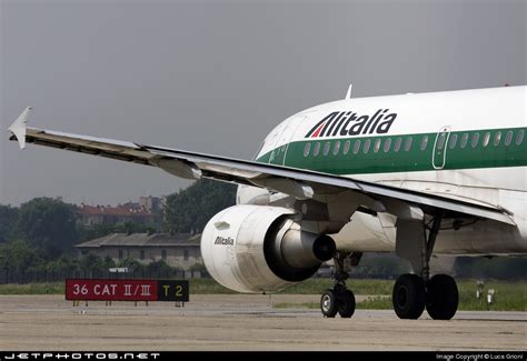 I Bime Airbus A Alitalia Luca Grioni Jetphotos