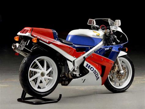 Honda VFR 750 RC30 Una Leggenda A Km 0 GPone