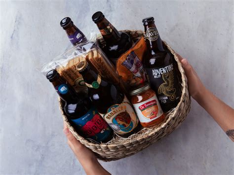 Cesta Cervejas Artesanais E Petiscos Flores Online