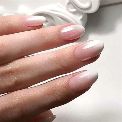 Round Nails Designs To Inspire Your Next Manicure Ombre Acrylic