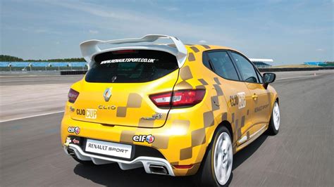 Renault Clio Cup Gets Detailed