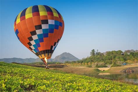 Premium Photo Balloons Flying Air Over The Singha Park International