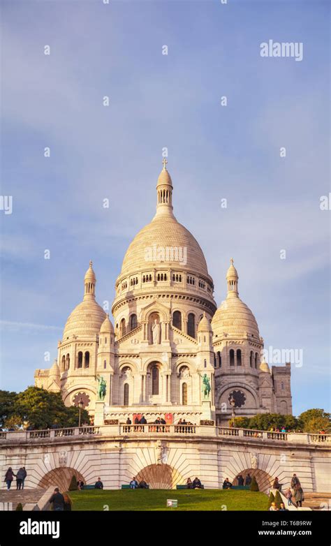 La Basilica Del Sacro Cuore Di Montmartre O Sacre Coeur Immagini E