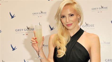10 Sexy New Louise Linton Bikini Pics