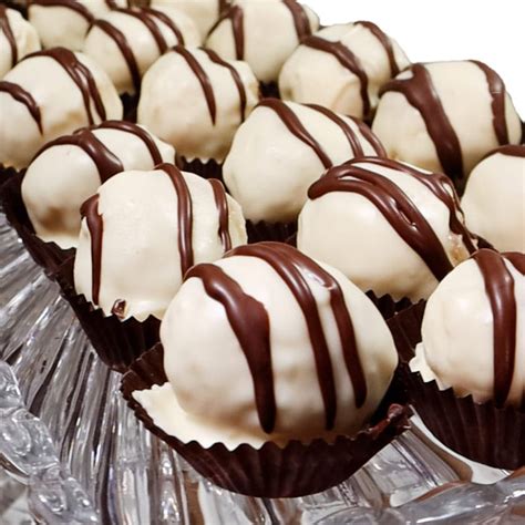 12 Decadent Chocolate Cake Pop Recipes