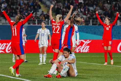 ＜女子w杯1次リーグa組＞ゴールが決まり喜ぶノルウェー代表イレブン（ap） ― スポニチ Sponichi Annex サッカー