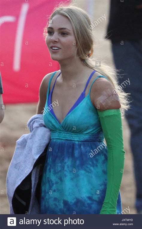 Annasophia Robb Annasophia Robb Spotted Filming Soul Surfer At Stock