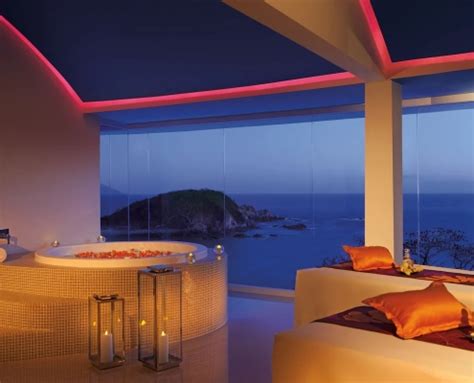 Secrets Huatulco Resort & Spa - Maritime Travel