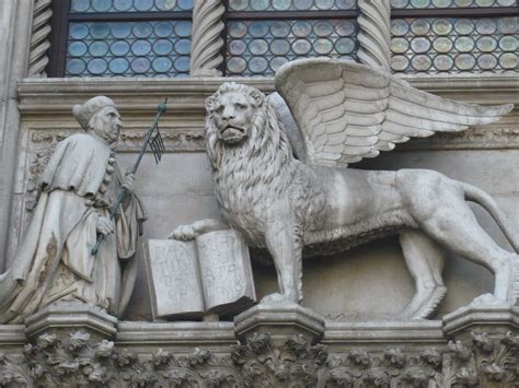 Fotos Gratis Monumento Estatua Italia Venecia Le N Obra De Arte