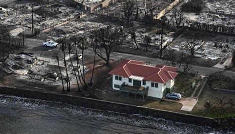 La Impresionante Imagen De La Casa Que Sobrevivió A Los Incendios De