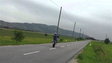 Yamaha R1 2001 Wheelie practice :) - YouTube