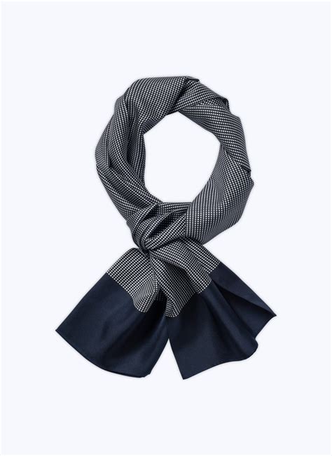 Foulard Bleu Marine Soie Homme Fursac Perd Foul B