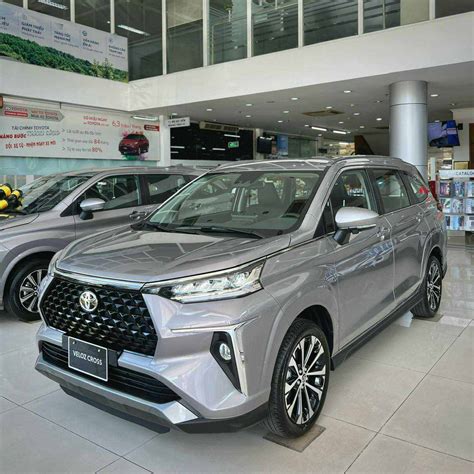 toyota veloz  gia lan banh thong  uu dai