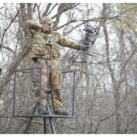 Guide Gear 13 Deluxe Tripod Deer Stand 177429 Tower Tripod Stands