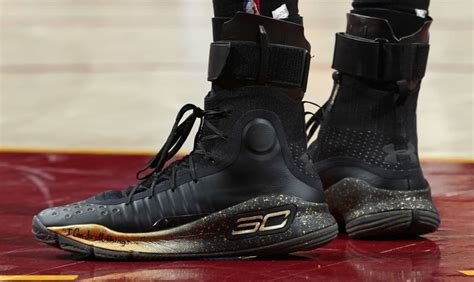 Stephen Curry Under Armour Curry 4 Blackgold Finals Pe Left Curry