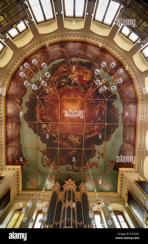 Sheldonian theatre interior hi-res stock photography and images - Alamy