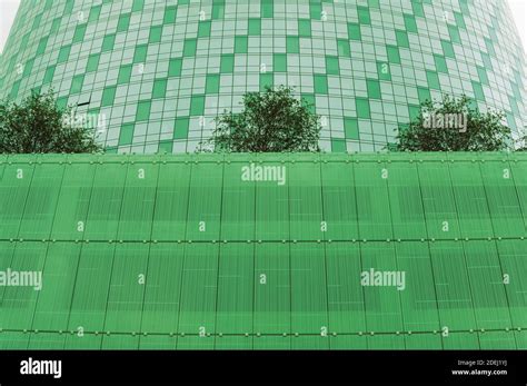 Geometric shapes architecture hi-res stock photography and images - Alamy