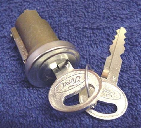 Find NOS Original Trunk Lock Cylinder With Keys 70 71 72 Thunderbird T