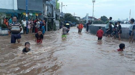 Pasca Banjir Waspada Penyakit Leptospirosis Kenali Gejalanya