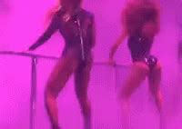 Bey Beyonce Twerk On The Run Discover Share Gifs