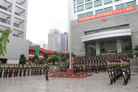 協助救災後首亮相 解放軍駐澳部隊舉行升旗儀式 澳門力報官網