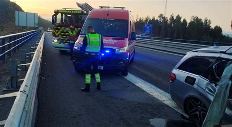 Acidente Entre Carro E Cami O Provoca Um Ferido Grave Na A Em Aveiro