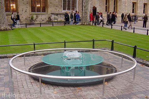 Check. The glass pillow in this monument marks the spot on the tower grounds where many were ...