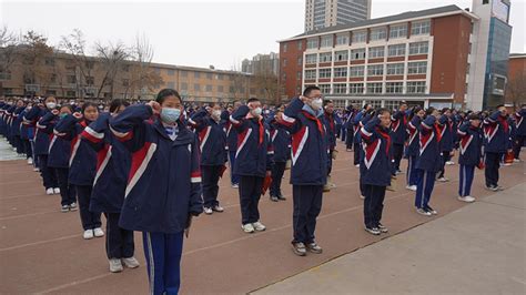 “花式”開學 以心迎新 興慶區中小學幼兒園迎來開學日