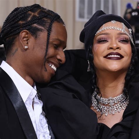 UpdateCharts on Twitter LENDA Rihanna não pretende casar A AP