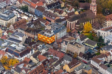 Offenburg Aus Der Vogelperspektive Stra Enf Hrung Der Hauptstrasse In