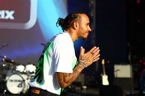 Sir Lewis Hamilton Updates On Twitter Lewis On The Fan Stage