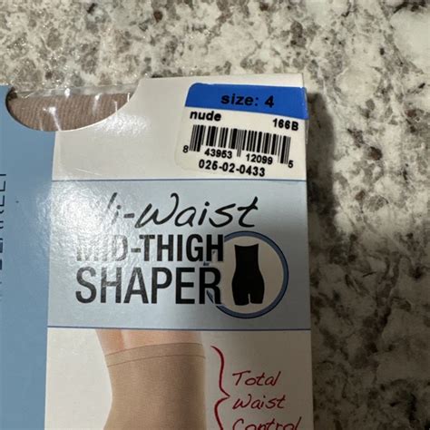 ASSETS BY SARA Blakely SPANX High Waist Mid Thigh Shaper Size 4 Nude