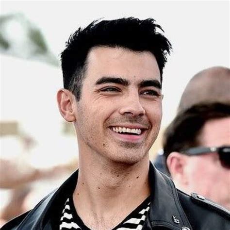 Joe Jonas Haircuts Mens Hairstyles And Haircuts Swag