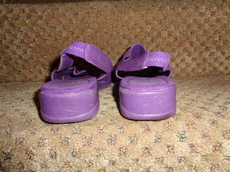 KEDS GRASSHOPPERS RED HAT SOCIETY PURPLE EMBROIDERED Gem