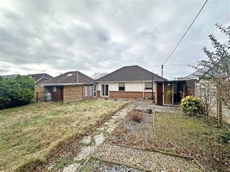 Oakwood Avenue New Milton Hampshire Bh25 3 Bed Bungalow For Sale £