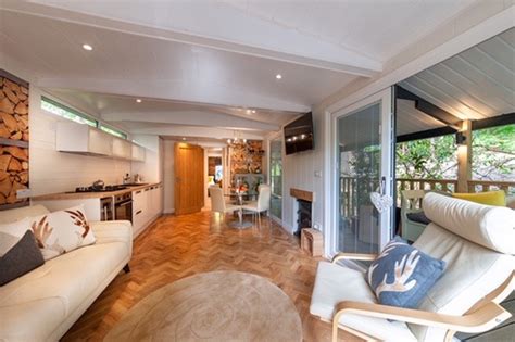 Lily Lodge Lodges With Hot Tubs