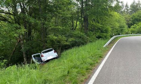 T Dlicher Verkehrsunfall Bei Freisen Mann Stirbt An Unfallstelle