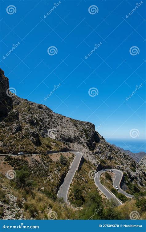 Estrada De Enrolamento Na Montanha Em Mallorca Foto De Stock Imagem