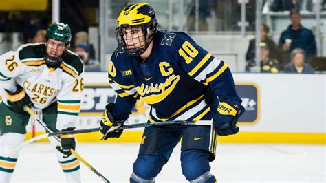 College Hockey Rankings 2022, Michigan Back to 1