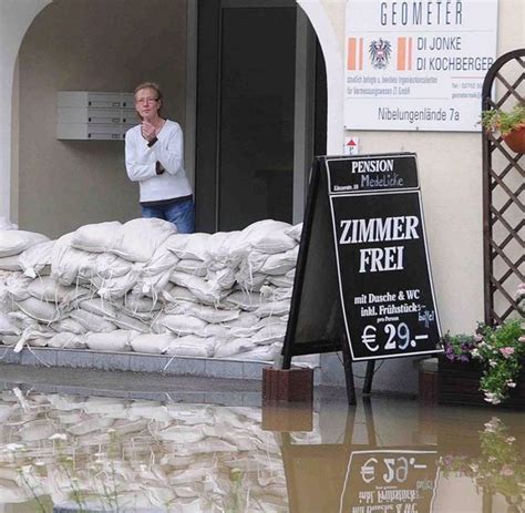 Tschechien Unwetter Sturm Herwart Fordert Auch In Tschechien