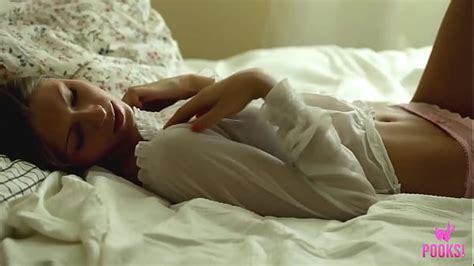 Skinny Girl Stripping Search XVIDEOS