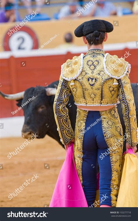 Matador Fighting Typical Spanish Bullfight Stock Photo 153277718 ...