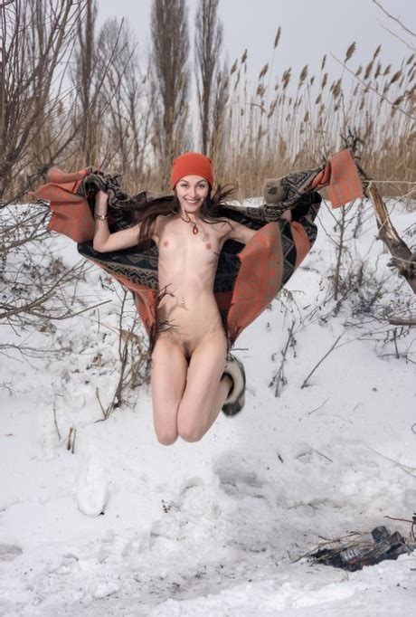 Outdoor Snow Porn Pics Nude Pictures Bustypics