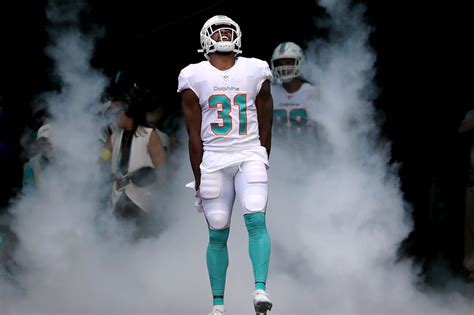 Dolphins Running Back Usage Raheem Mostert Gets The Start Ahead Of