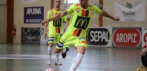 Laval Futsal Letoile Lavalloise Va Découvrir Lespace Mayenne