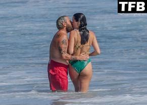 SARAH BRADY Nude AZNude