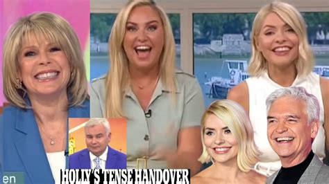 Awkward Moment Holly Willoughby Hands Over To Ruth Langsford On This Morning Youtube