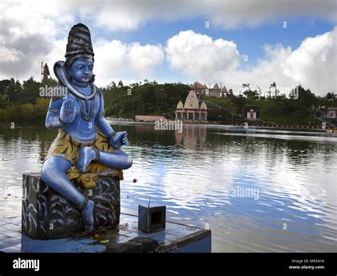 L Le Maurice Statue De Shiva Au Lac De Grand Bassin Temple Photo