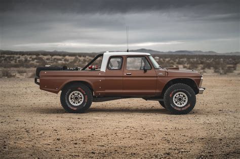 News The Craft F100 A Classic Prerunner With Trophy Truck Chops Race Dezert