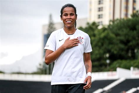 Lista Veja As Melhores Jogadoras Brasileiras De Futebol Da Atualidade